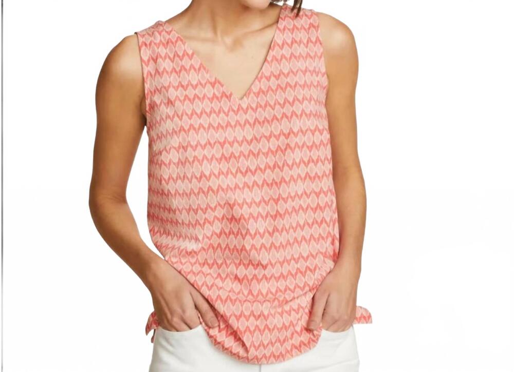 NEW EDDIE BAUER departure v-neck tank top - plus in raspberry